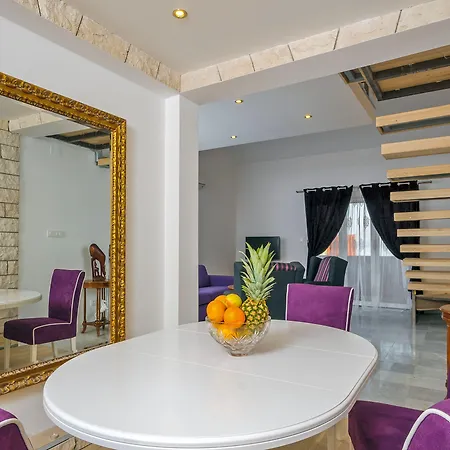 Апартаменты Zuvela *