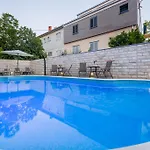 Zuvela Apartman *