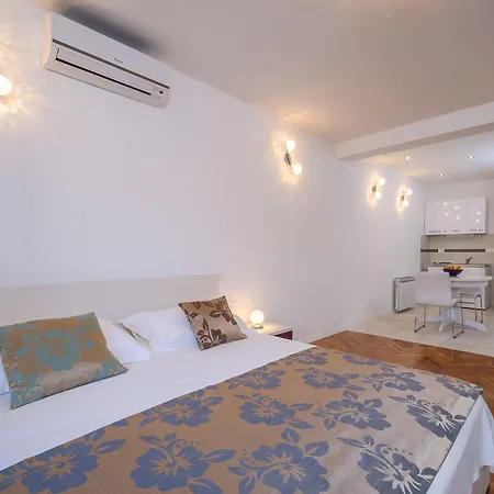 Zuvela Apartment *