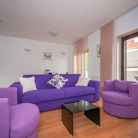 Zuvela Apartment *